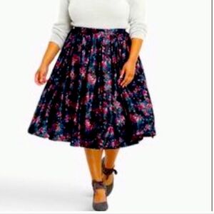 Torrid A-Line Skirt - Black with Pink Floral